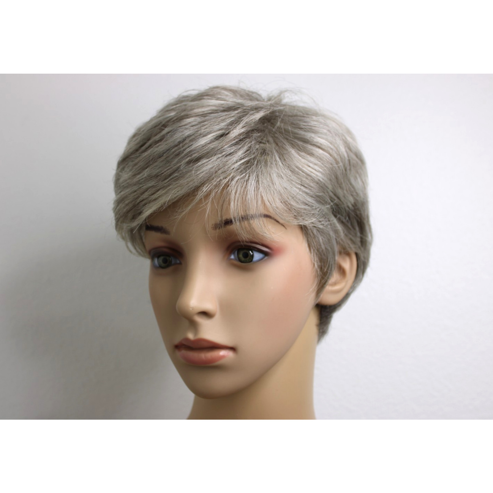 Estetica Short Wig Silver Gray R51