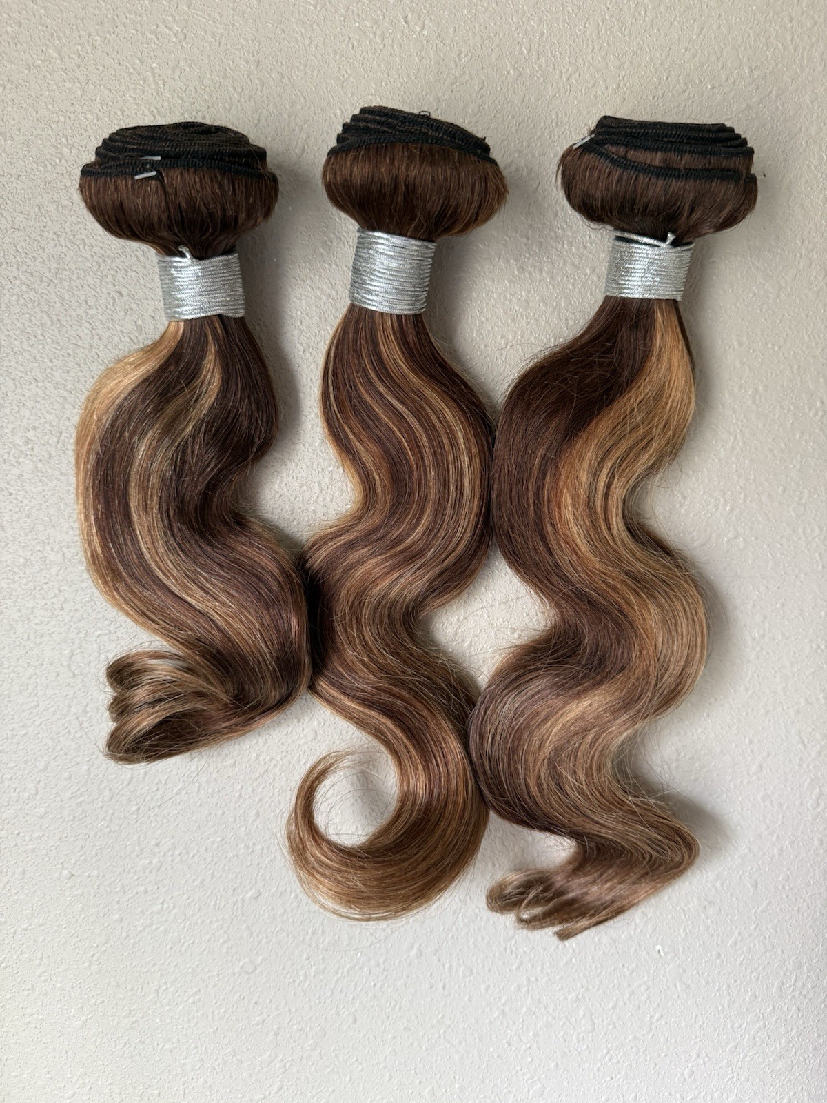 100% Virgin Human Hair Extensions- 3 Bundle deal- 10’12’14 highlight P4/27