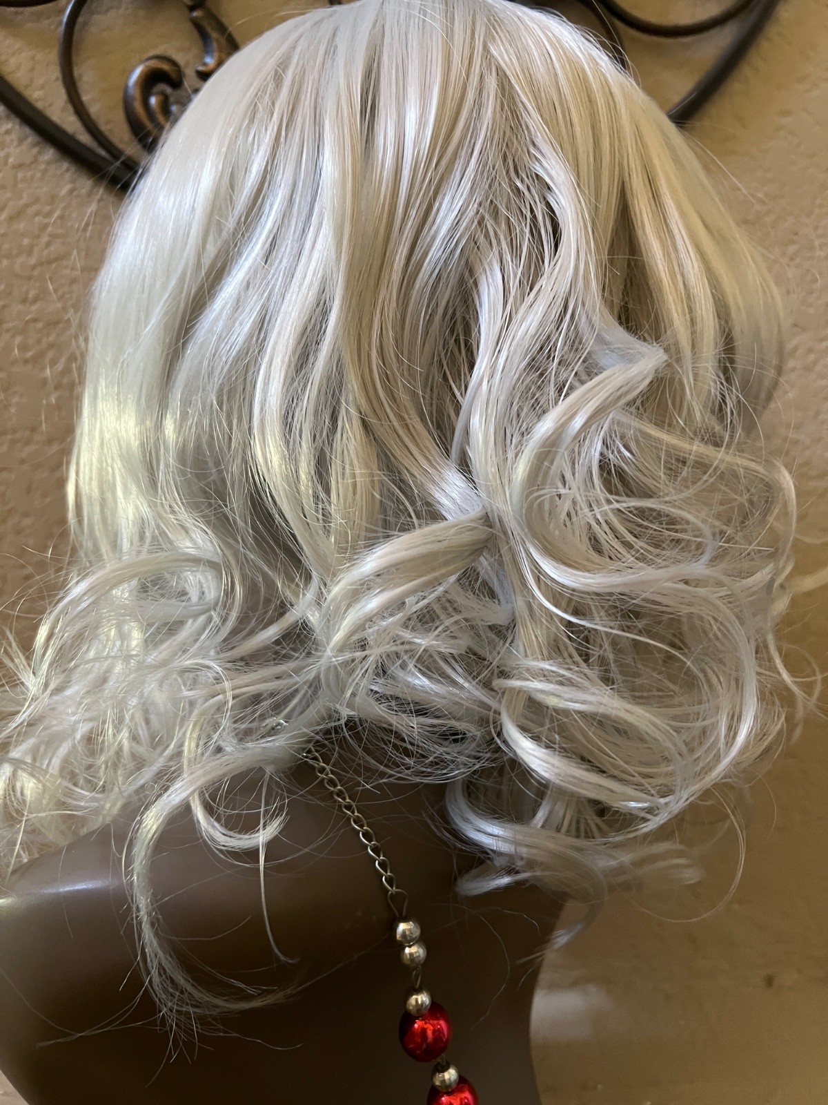 Women Silver Grey Wavy Bottom 14″ Curls Synthetic front Lace Wig.