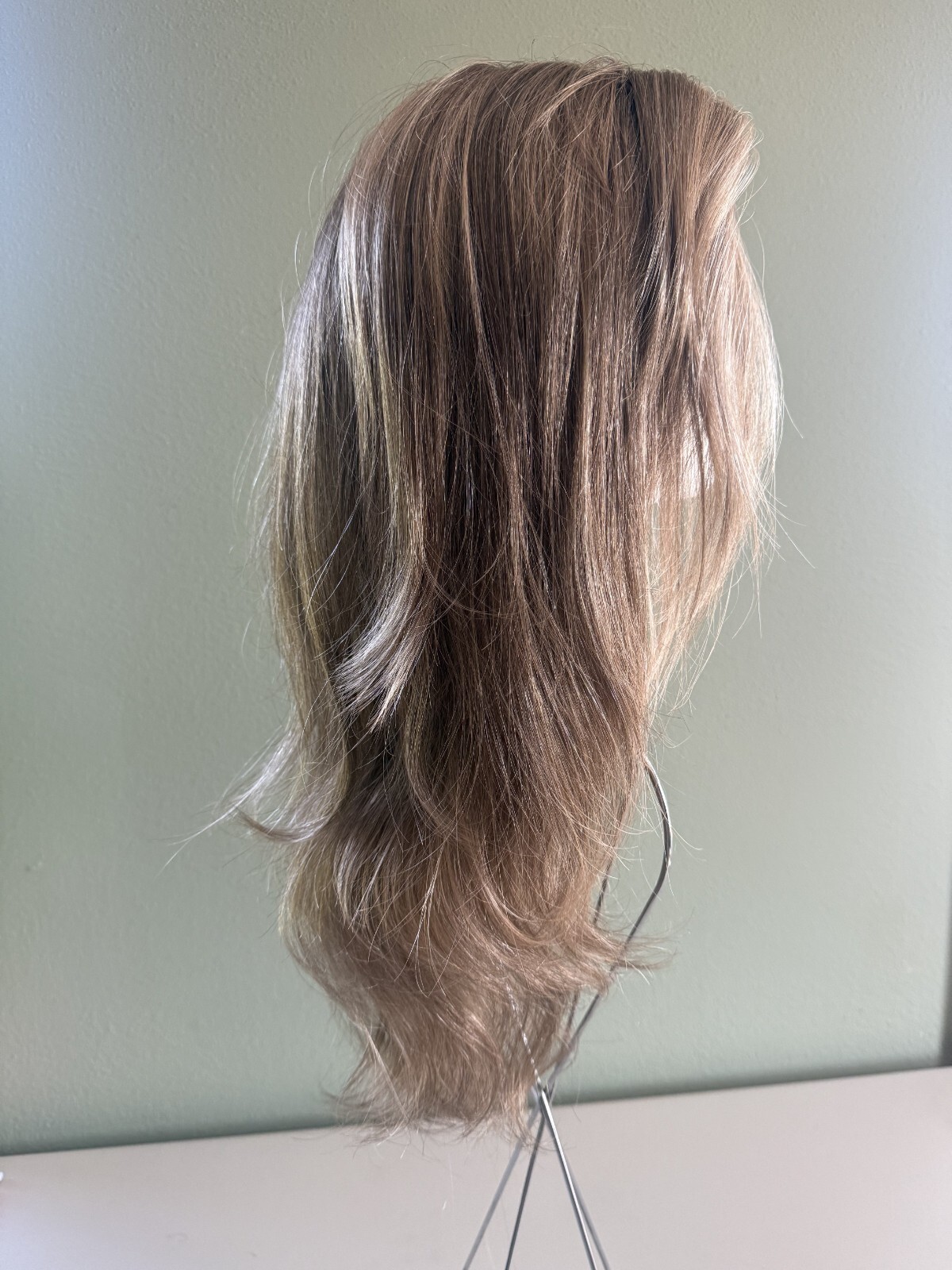 Raquel Welch Miles of Style Lace Front Monopart Wig in SS12/20 Shaded Toast