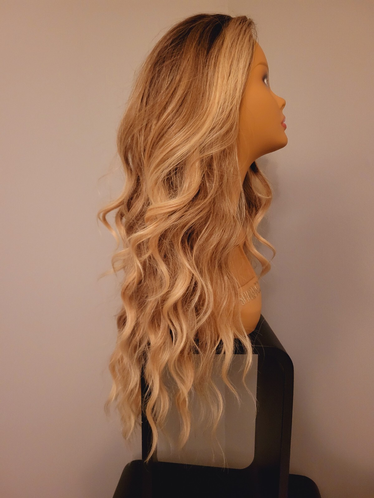 28″ VOLUMINOUS LONG GOLDEN HIGHLIGHTS BLONDE DIRTY BLONDE WAVY WIG NEW