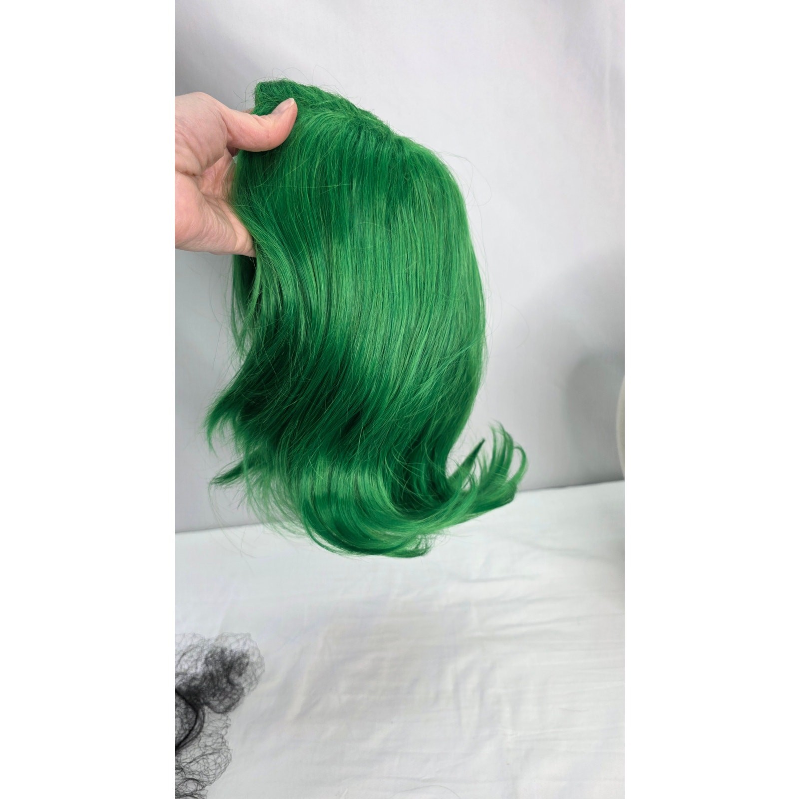 Adult Green Wig with Purple Scarf Green False Eyelashes Cosplay St. Patty’s Day
