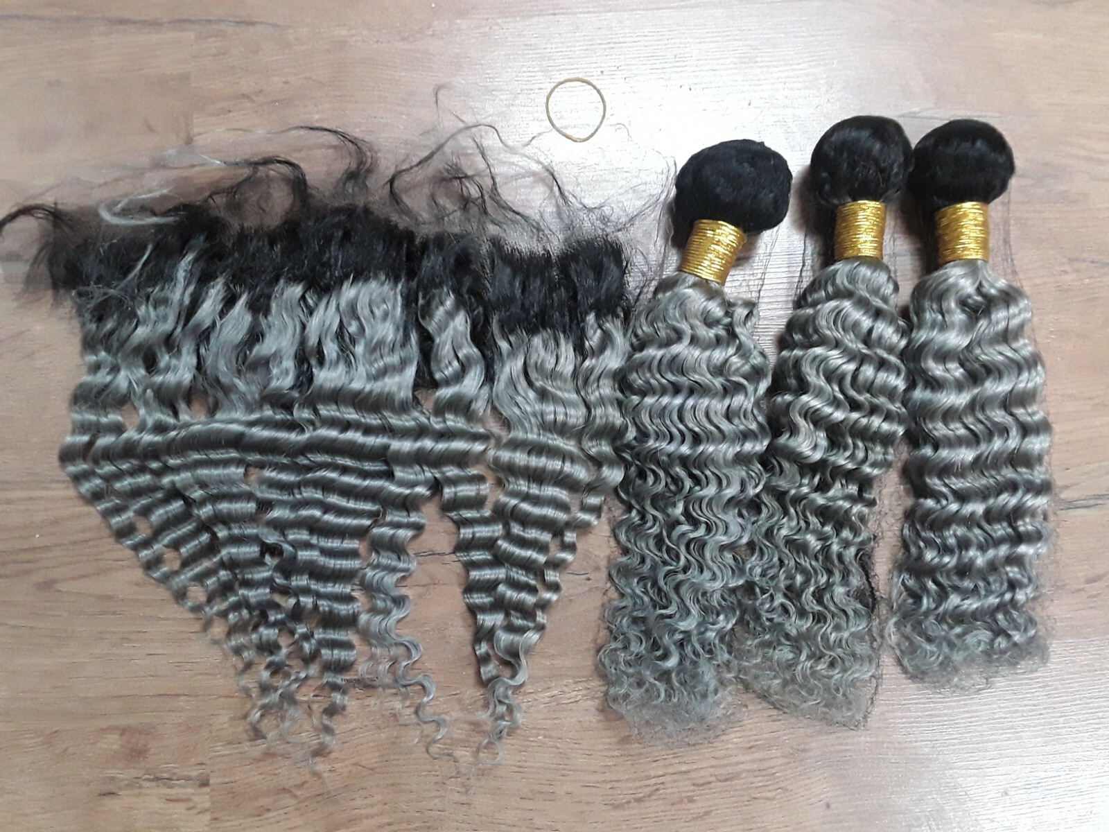 12A BRAZILIAN DEEP WAVE 2TONE OMBRE 1#/SILVER GREY 16+16+16&14 FRONTAL 13X4 390g