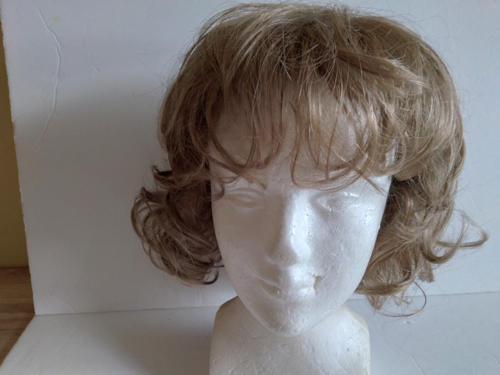 Fashion Club Designs by TWC light blond 100% Modacrylic Wig Fiber Made in Japan