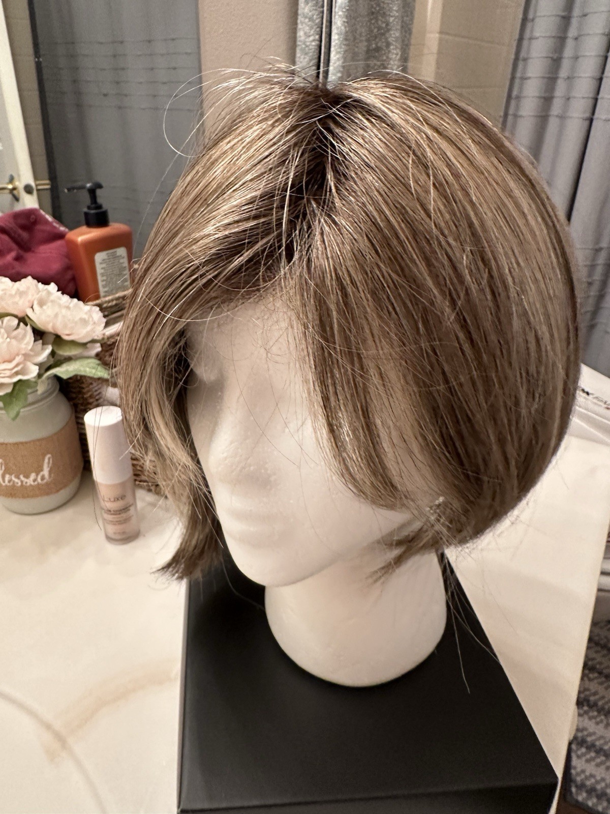 Tony of Beverly Arya Bob Wig Synthetic Rooted Sand Stone 7in