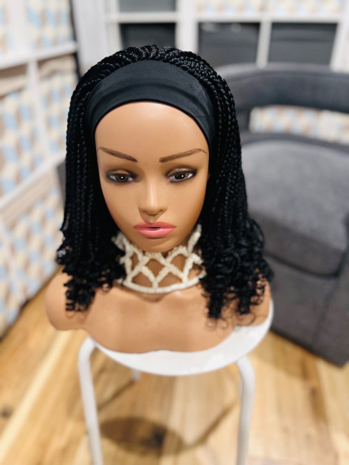 Headband braided curly wig.Color Is Black. Length Is 16inches Long.ready to ship