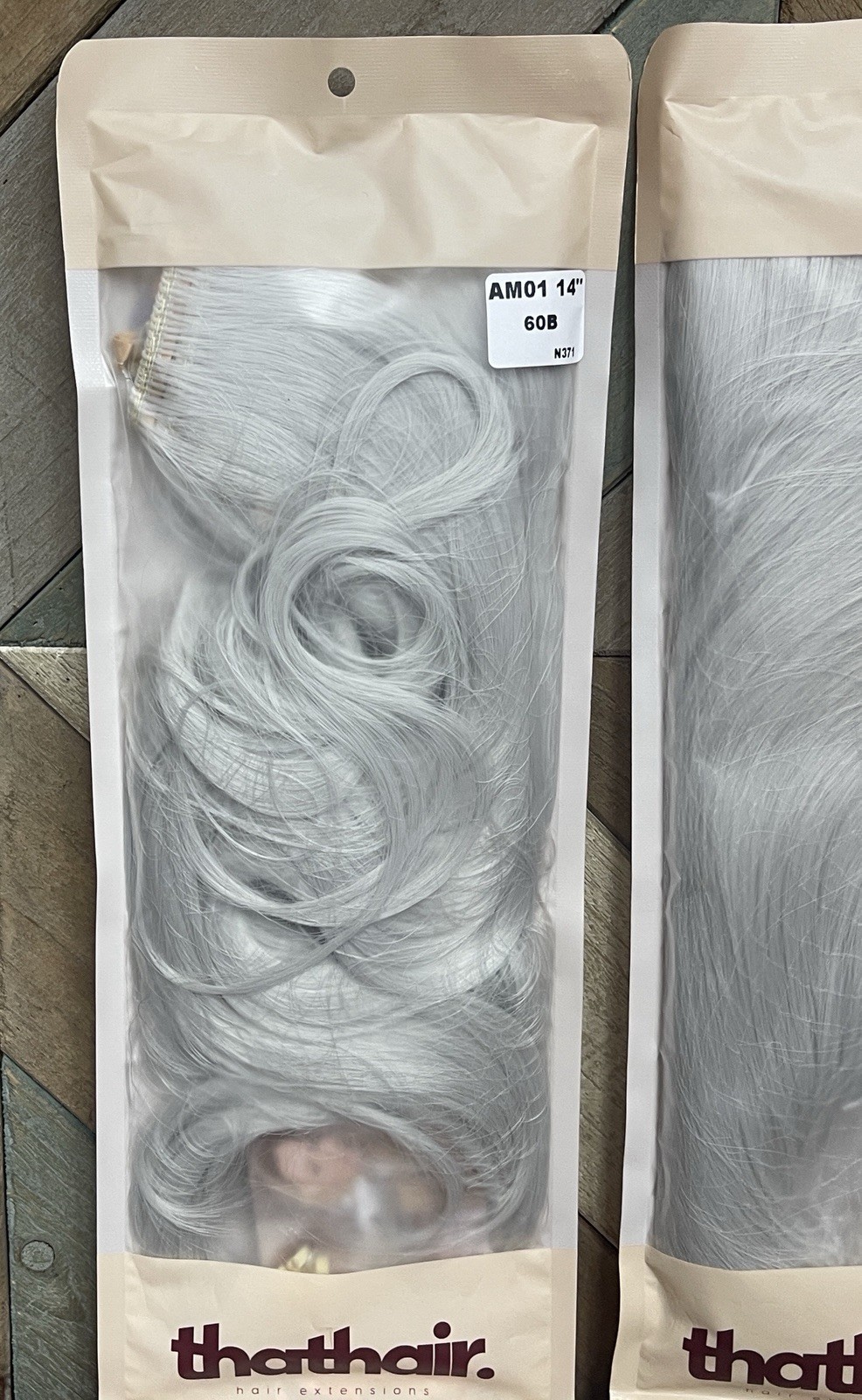 Thathair High Quality 14” Halo Extensions Silver Light Grey Wavy Straight Set