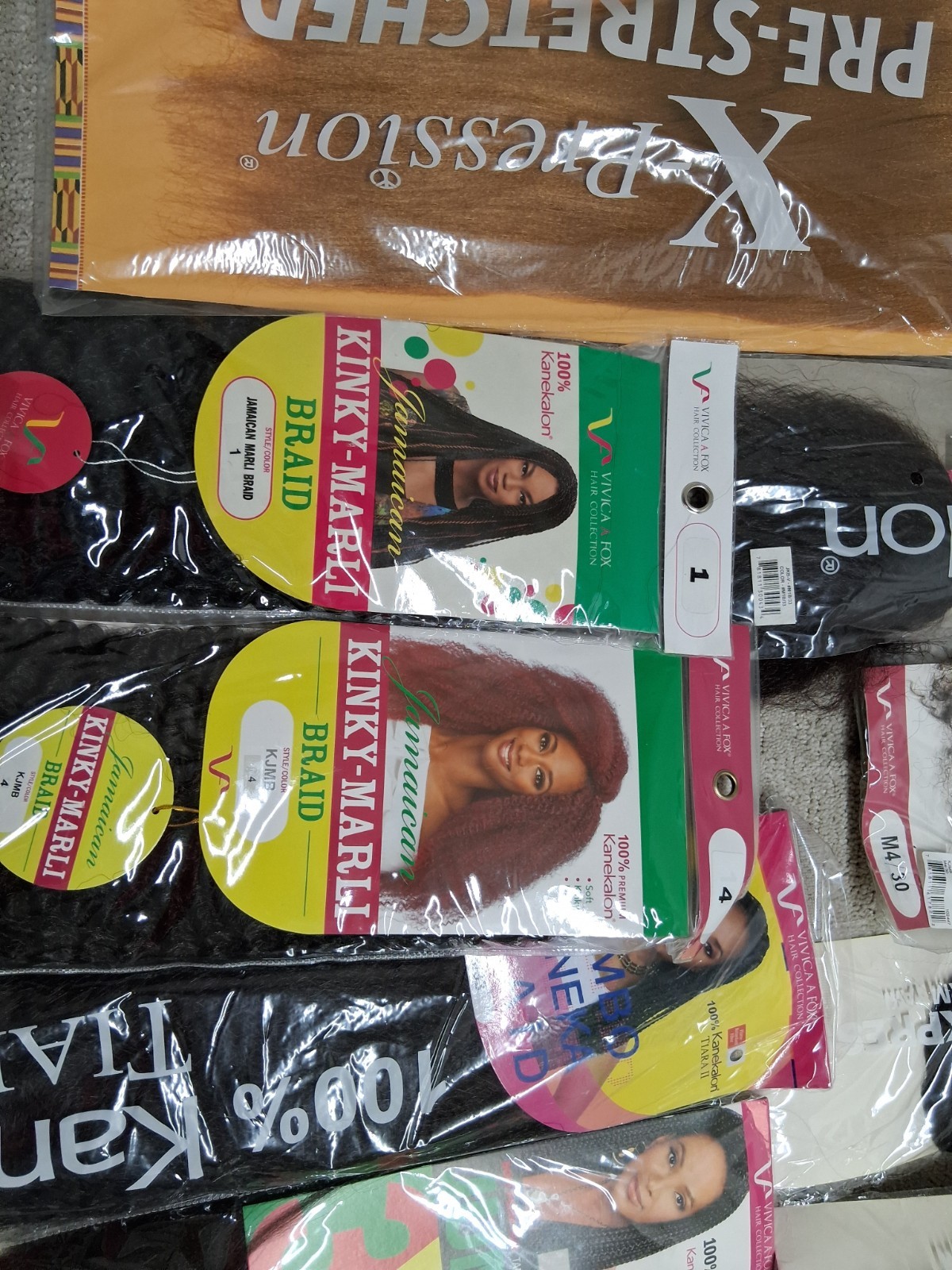 Vivica A Fox Mixed HAIR EXTENSION LOT Of 31 Kanekalon 84″
