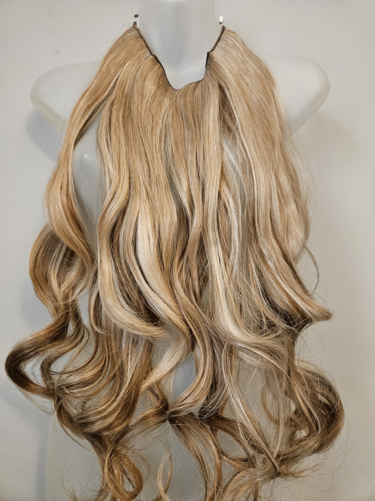BEAUTIFUL GOLDEN DIRTY BLONDE STRAWBERRY Invisible Extension Wavy Hair