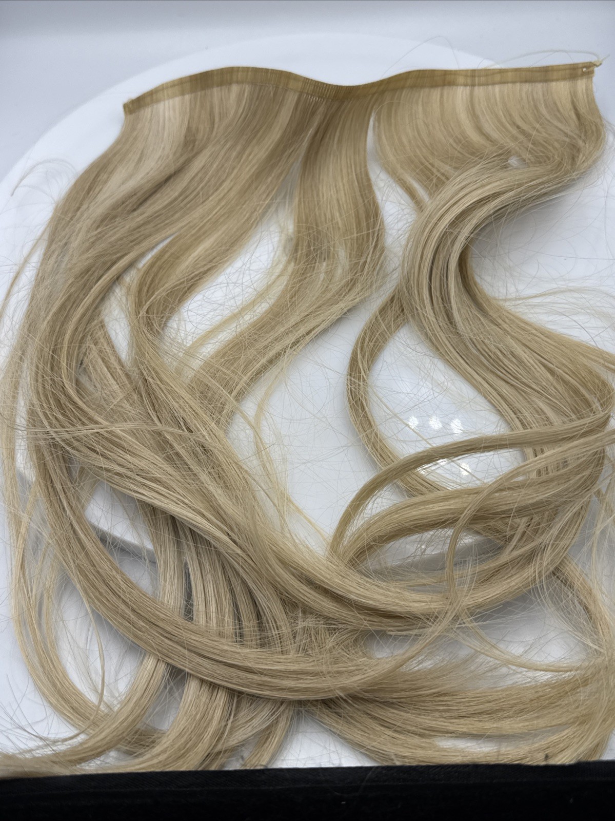 Halo-Style Hair Extensions Light Golden Blonde 2 NEW/1 Used