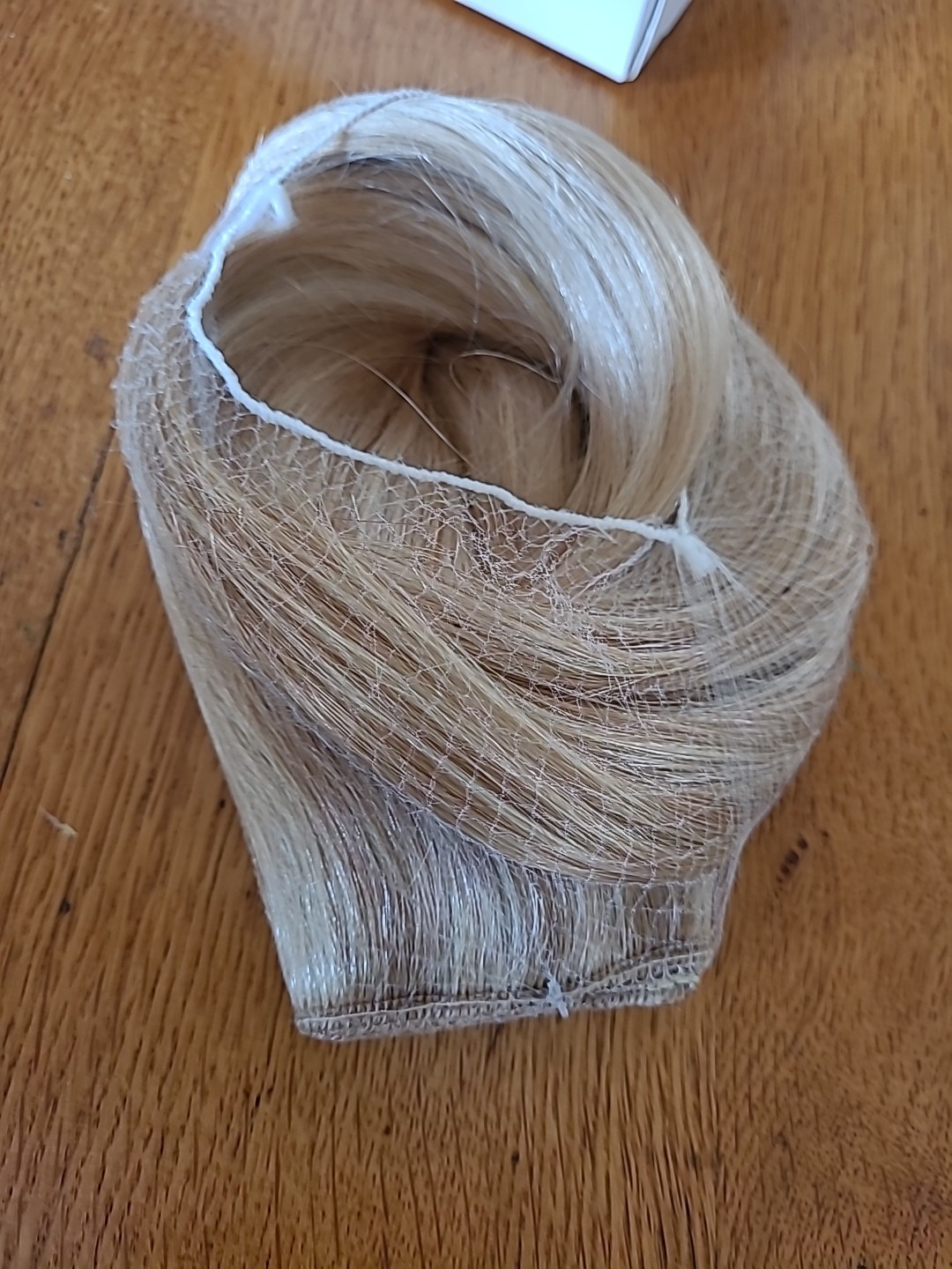 Sunny Hair Wire Extentions Highlighted Honey Blond Rent LineHuman 16″ 80g $92