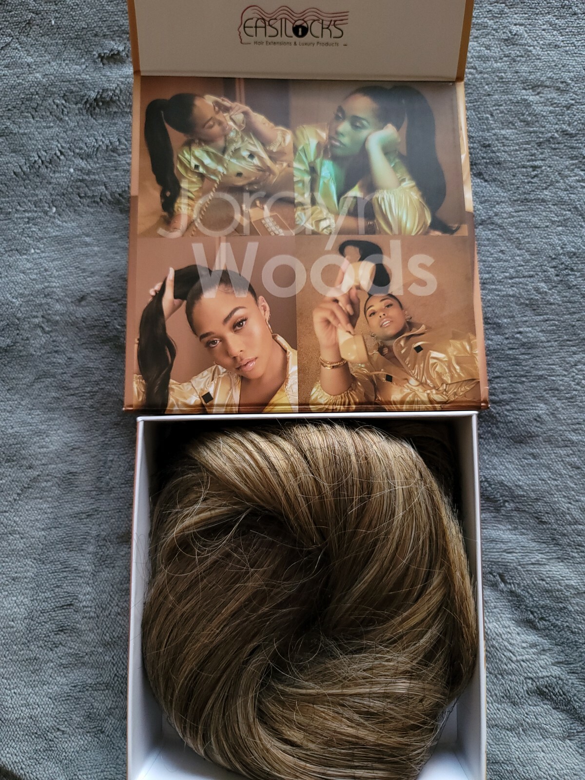 EASILOCKS Jordyn Woods Clip on Ponytail 22″ Vanilla Balayage