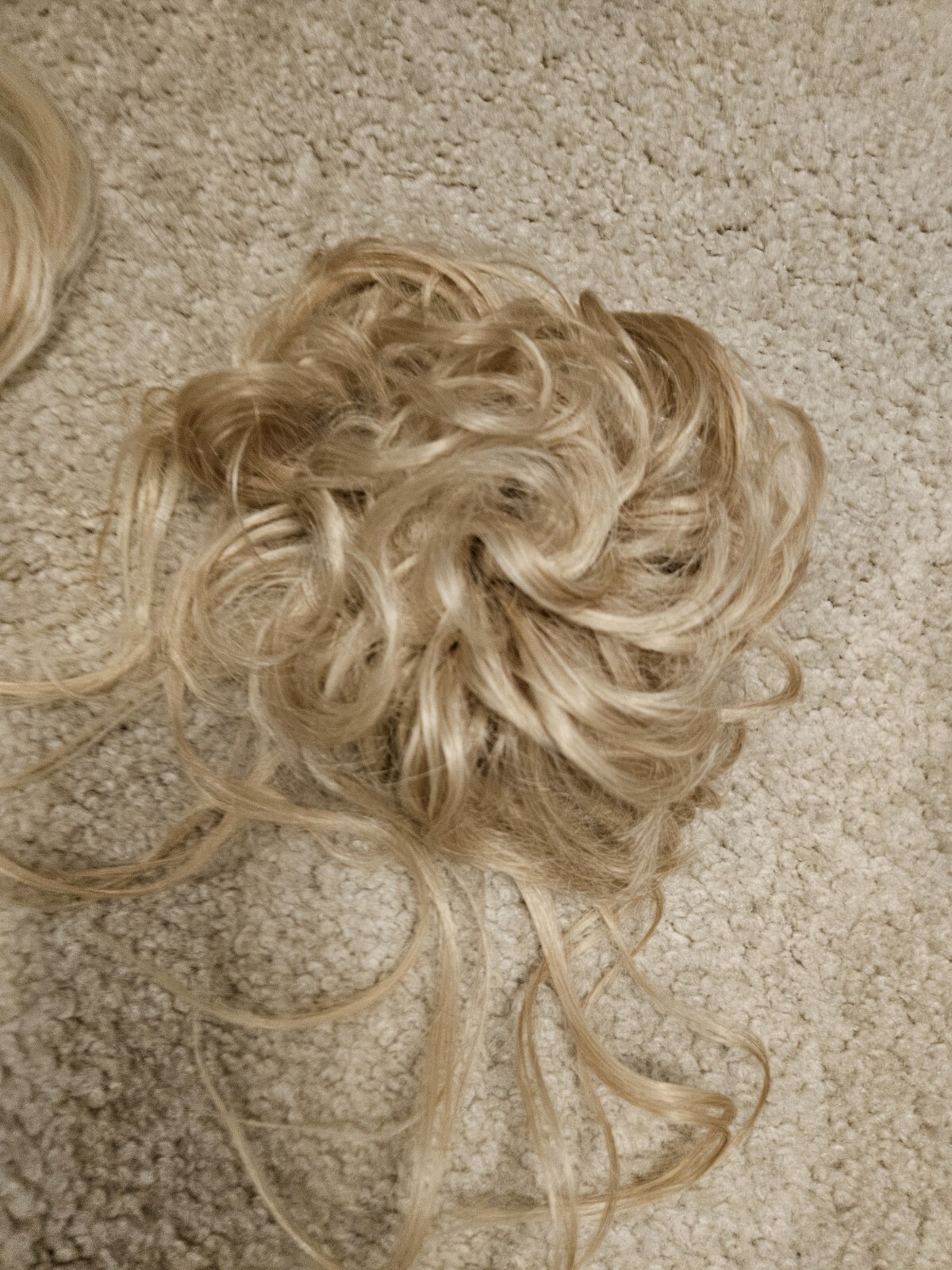 2 BEAUTIFUL Blonde Messy Hair Scrunchies Hair Buns New