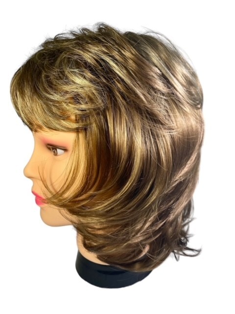 The European Collection Wig Light Brown Layered Synthetic Fibers Average Cap NEW
