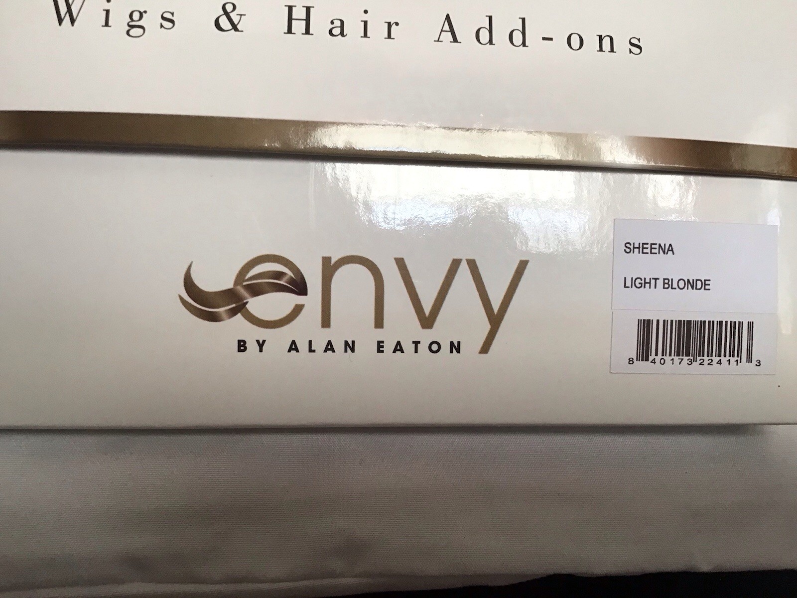 FLASH SALE NEW IN BOX ENVY WIG SHEENA Light Blonde Lace Front Ash Highlights