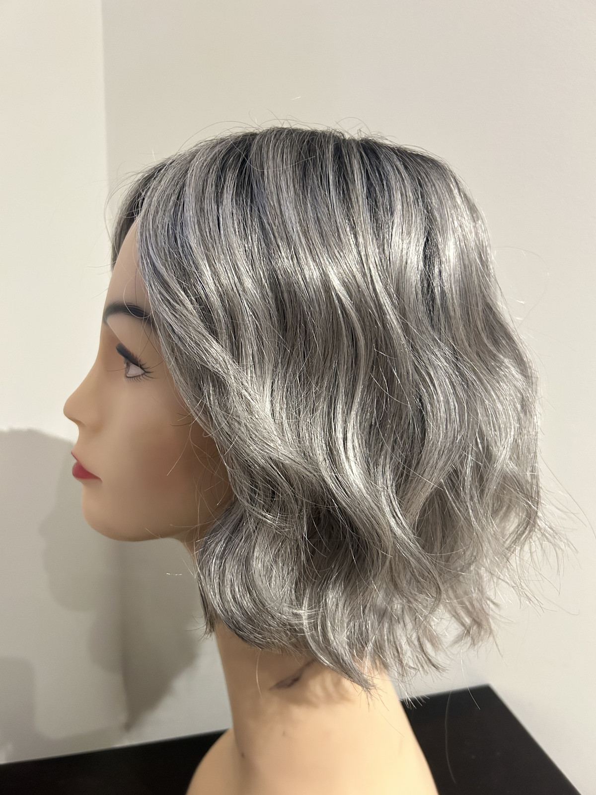 Jon Renau January Synthetic Wavy Bob Wig – Storm – Excellent