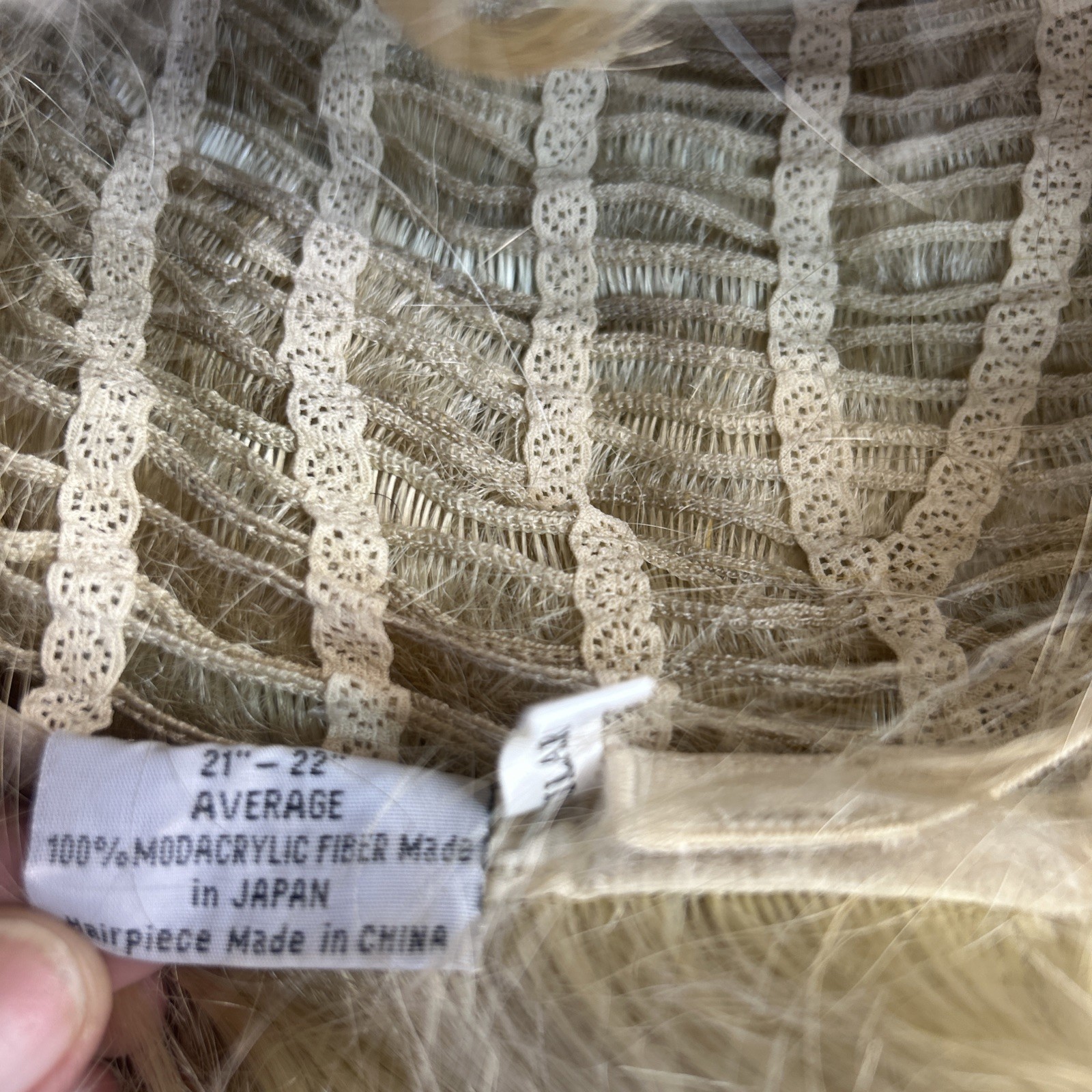 Statements Exhilarating Wig 26-613AT Blonde Bangs Average Sz TWC As Is Read