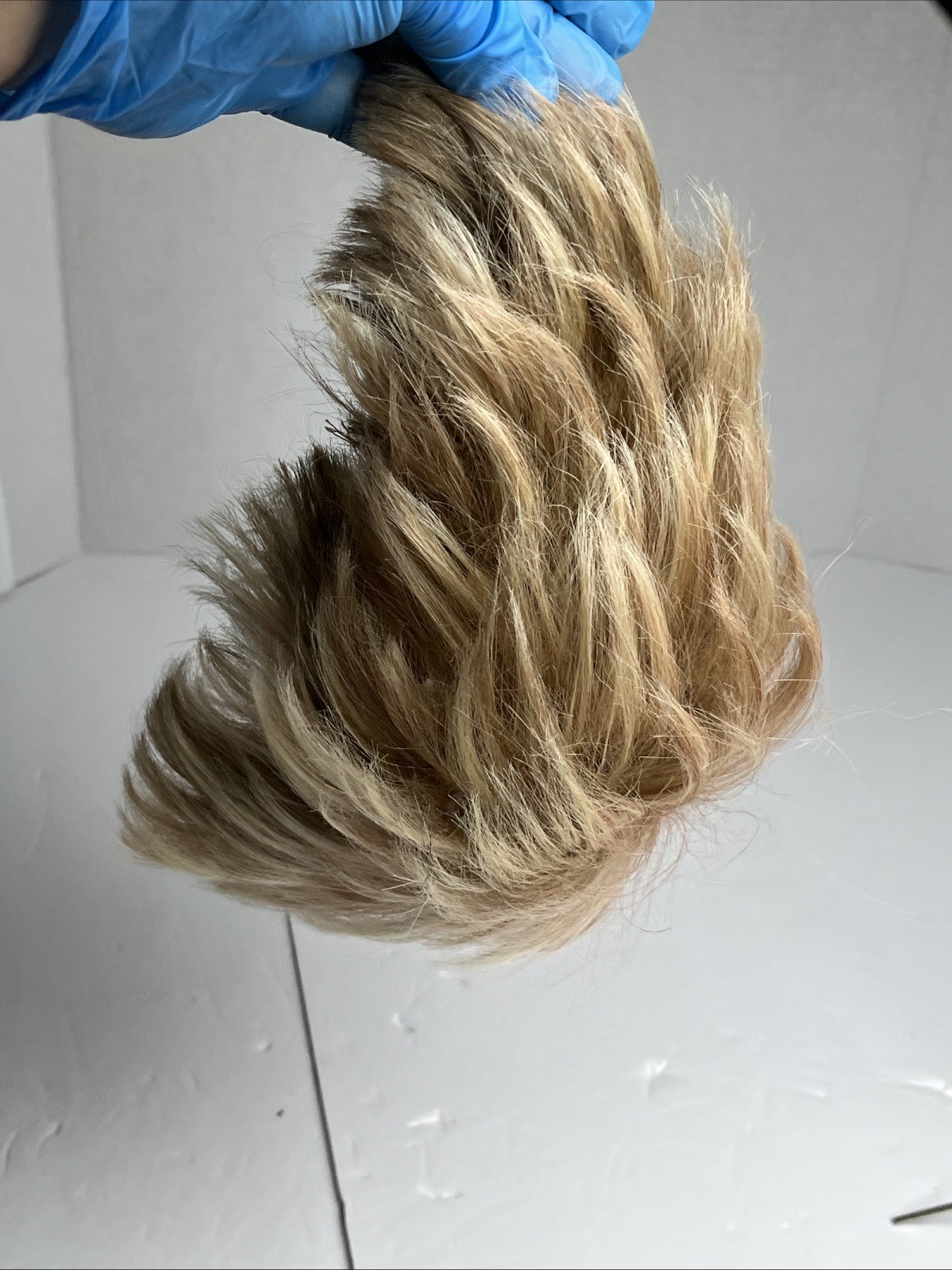 The Wig Company Blonde Perfect Image Short Average 21″-22″ w Vtg MCM Metal Stand