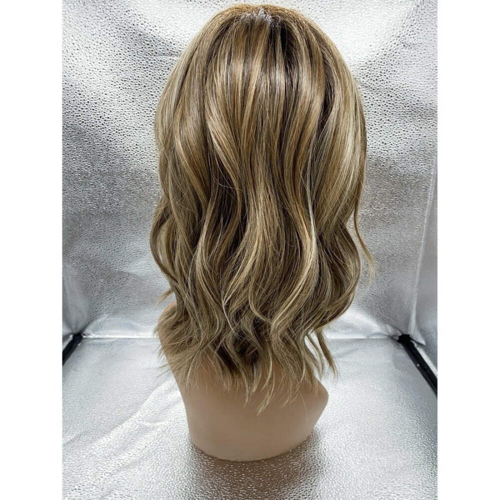 SIMMER Elite – Wig By Raquel Welch