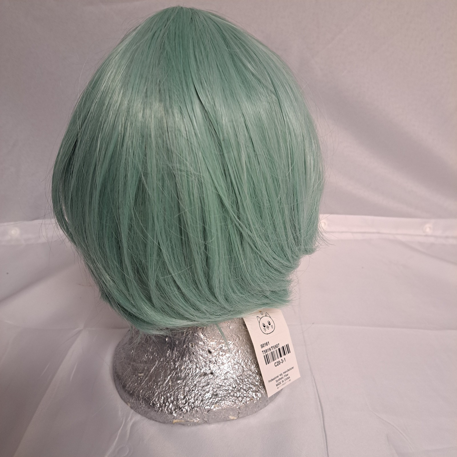Wig Soft Green Anime Boy Cut bangs synthetic short Halloweeen Cos Play NWT