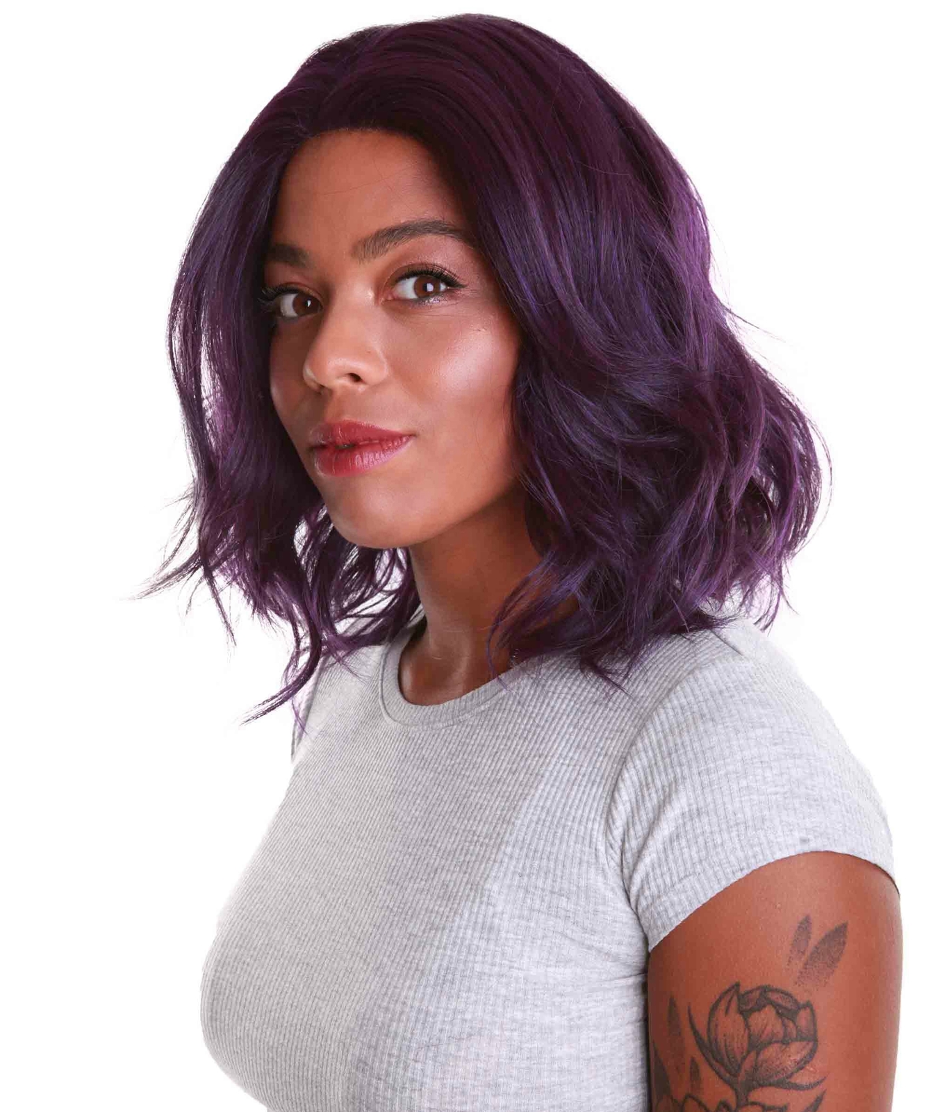 LUXLUXE Rayana Wavy 15 Inch Long 4X4 Hand-Tied Lace Front Wig, Violet Blende