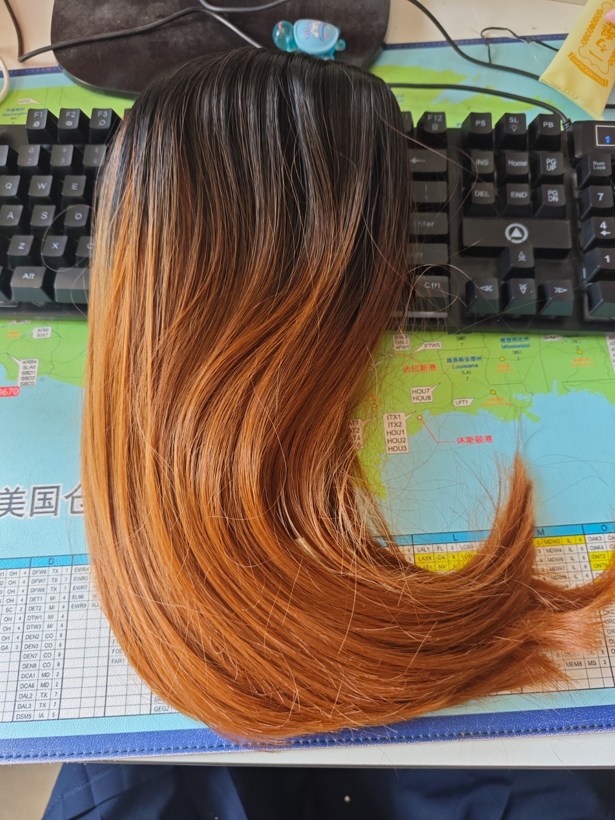 Black to Brown Ombre Long Wavy Synthetic Wig for Women Natural Middle Part Hair