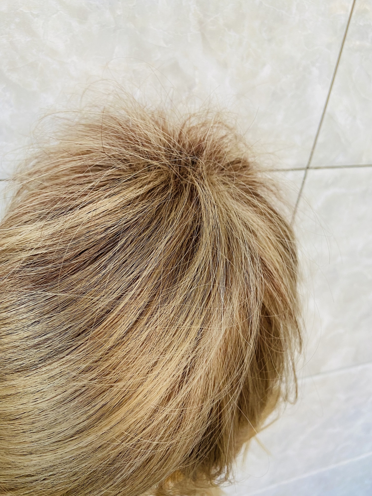 Medium Length Blonde Mix Straight Synthetic Hair Wigs Super Soft Natural Fashion