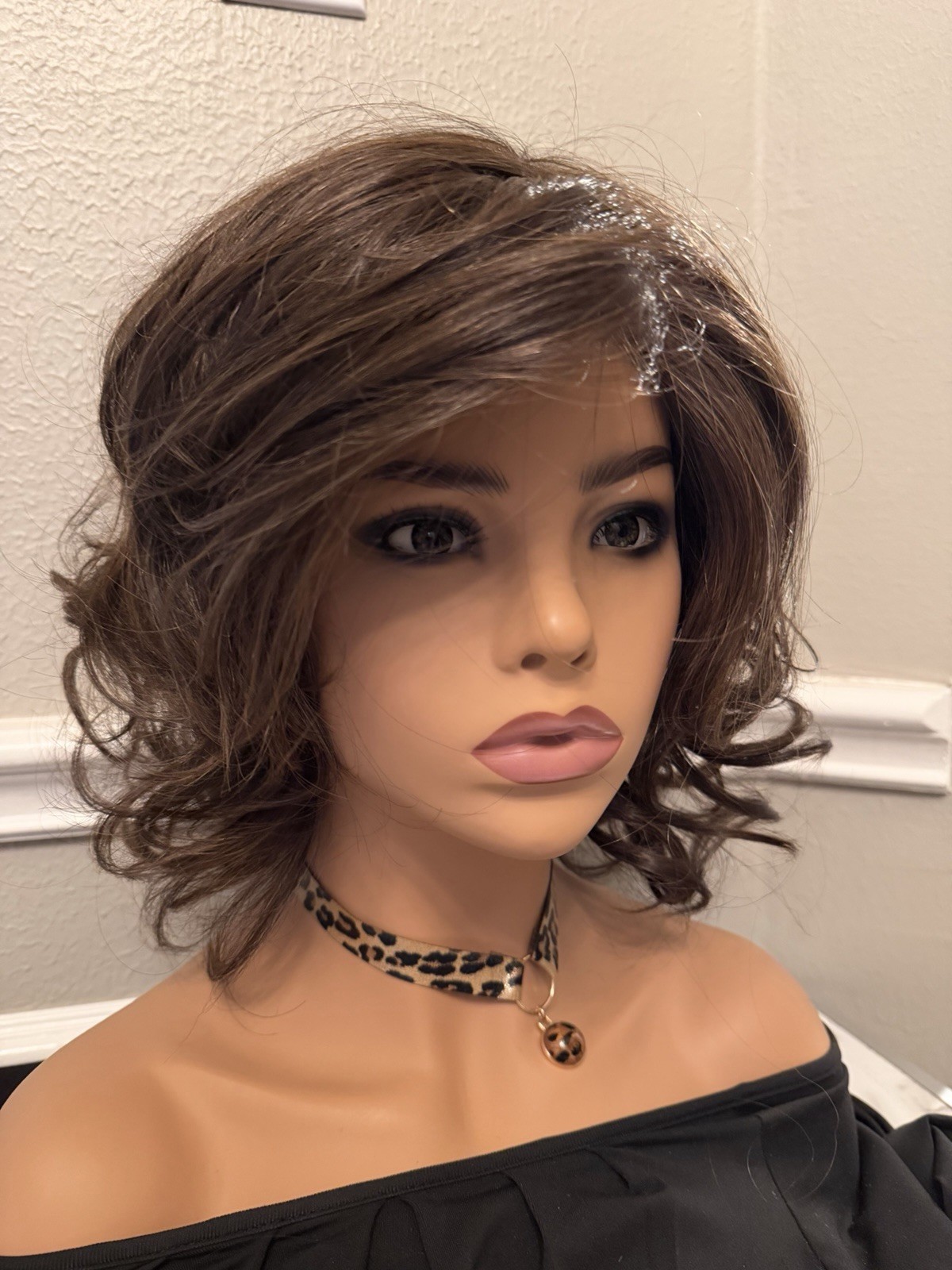 Tressallure Casual curls 8R Wig. NWT