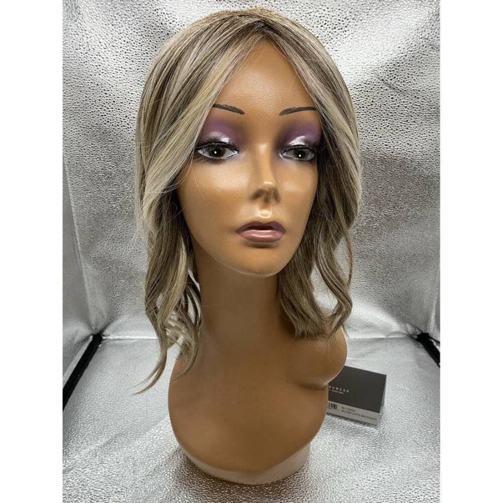 SIMMER Elite – Wig By Raquel Welch