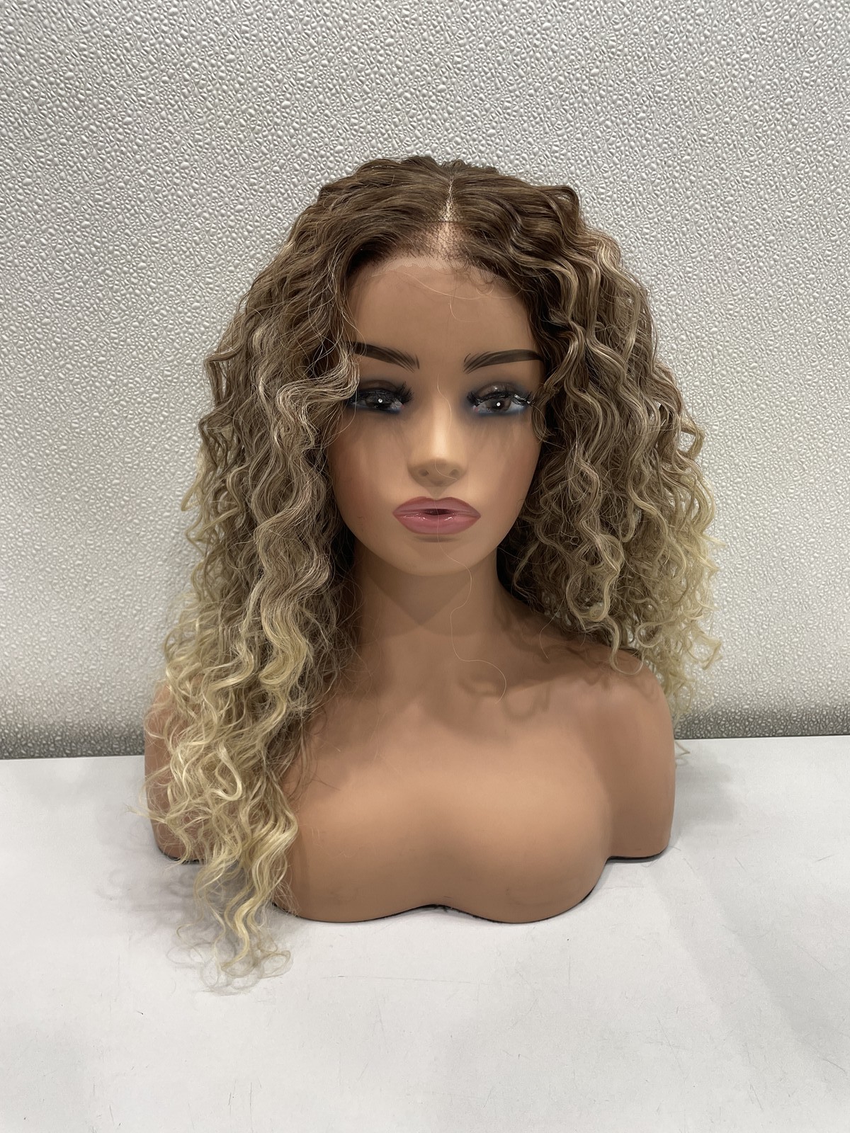 Gorgius Brown & Blonde Highlight Curly Synthetic Fiber Glueless Wig, 20″