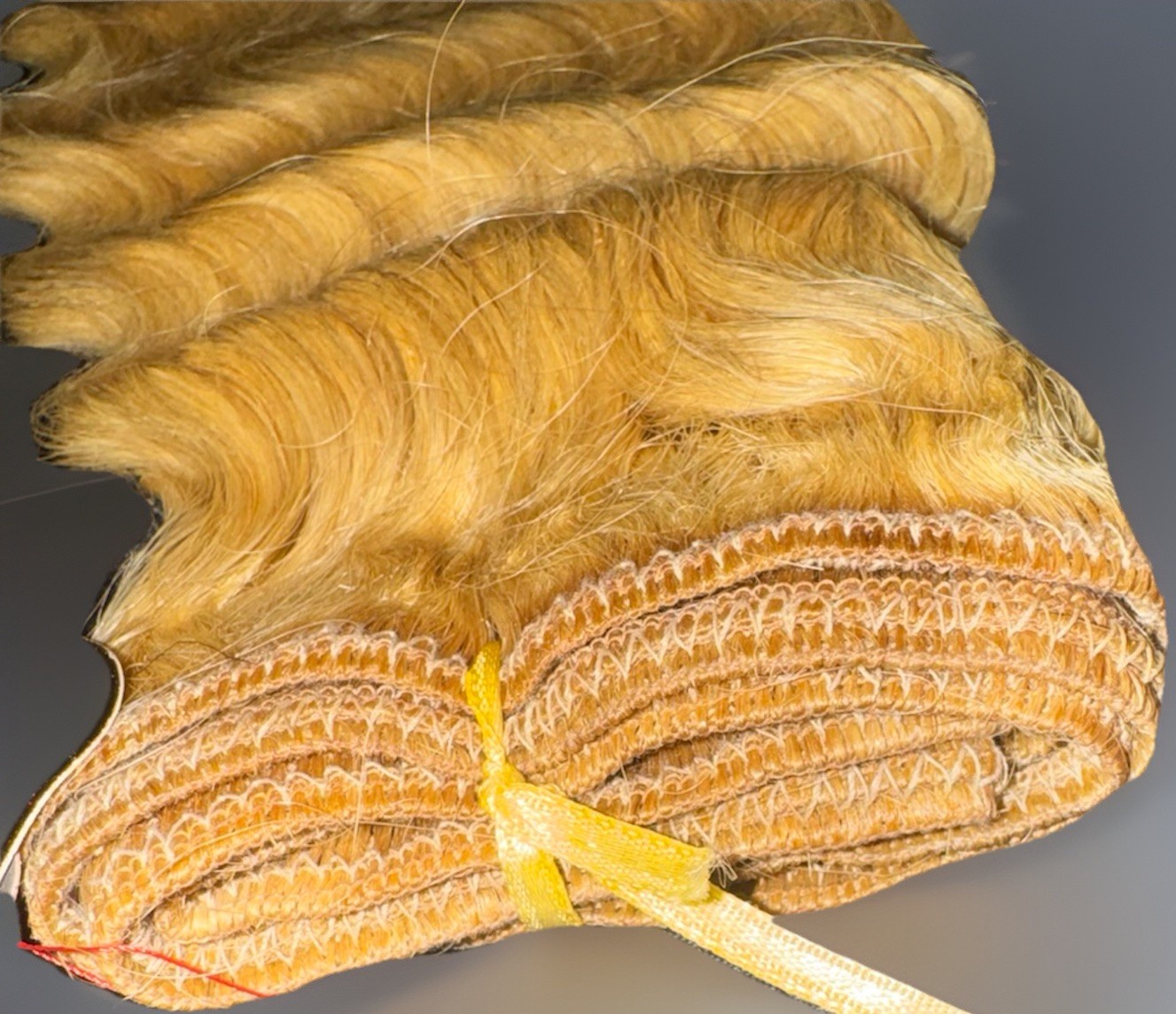 Unique Wiiv 100% Human Hair Wavy Weft Extensions 18″ Color #613