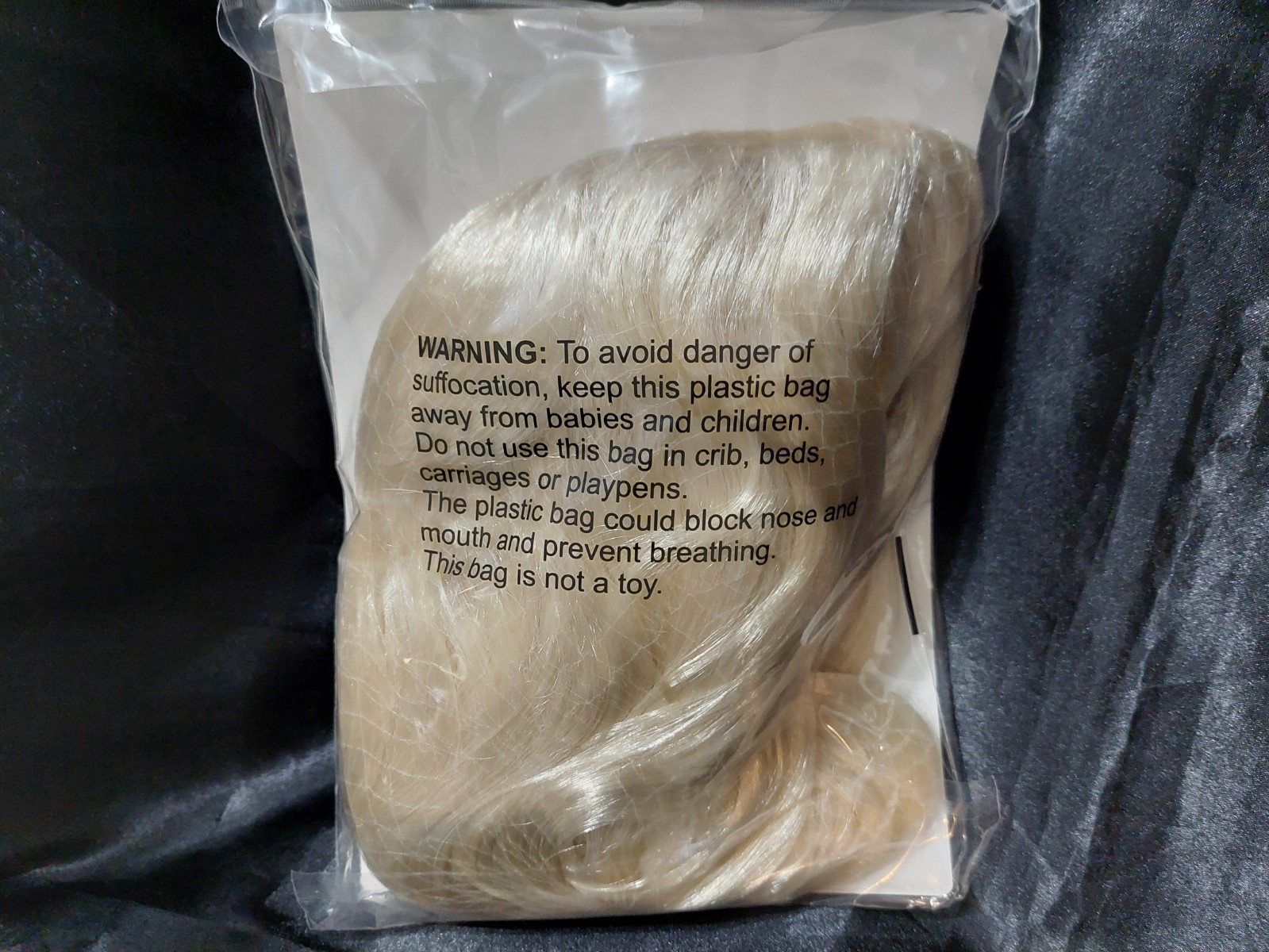 HAPPY HALLOWEEN LONG BLONDE WIG – ONE SIZE FITS MOST – SEALED NEW IN BAG