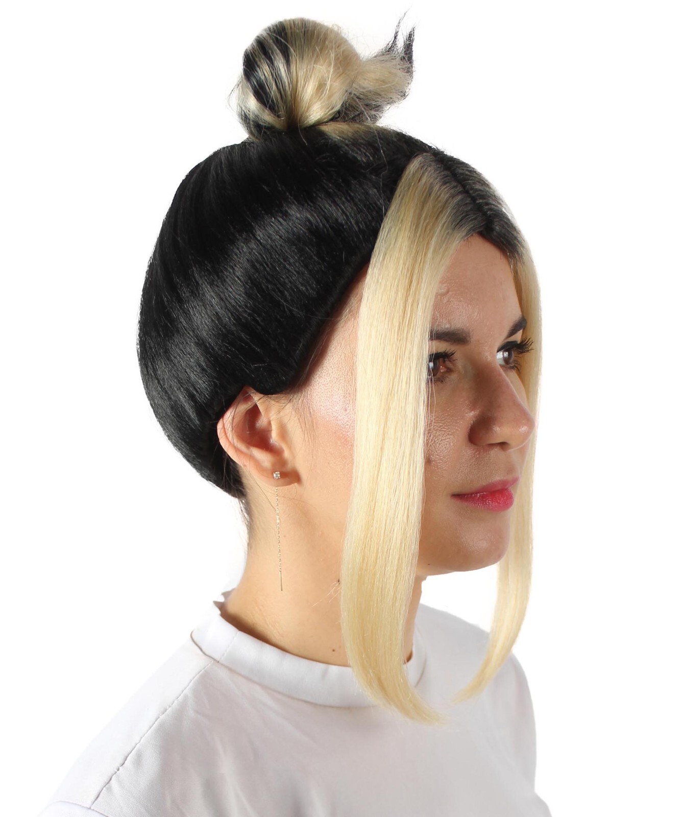 HPO Adult Women’s British Singer Black Blonde Middle-parted Wig,HW-7023