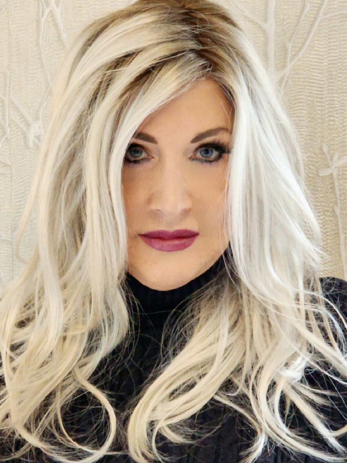 LOCKLAN WIG Estetica 100% HAND-TIED HIGH SOCIETY COLOR IN SILVERSUNRT8 /SoftLace