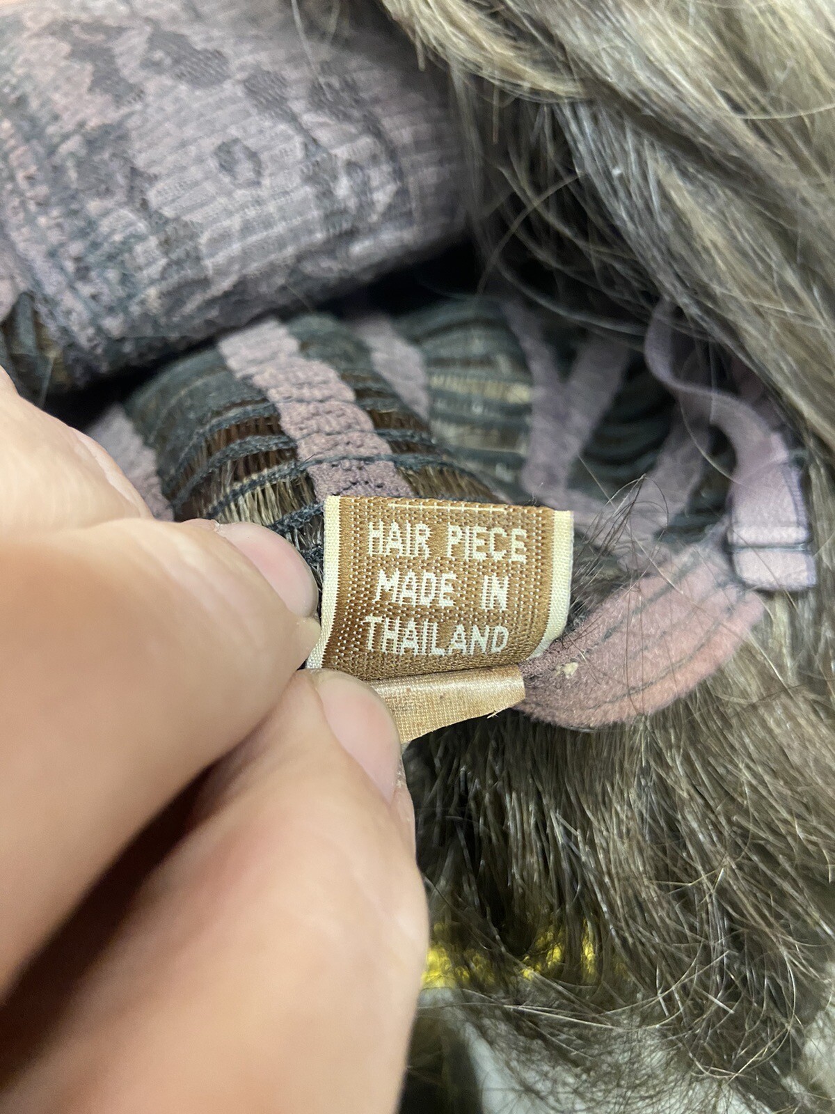Medium hairpiece made in Thailand preowned