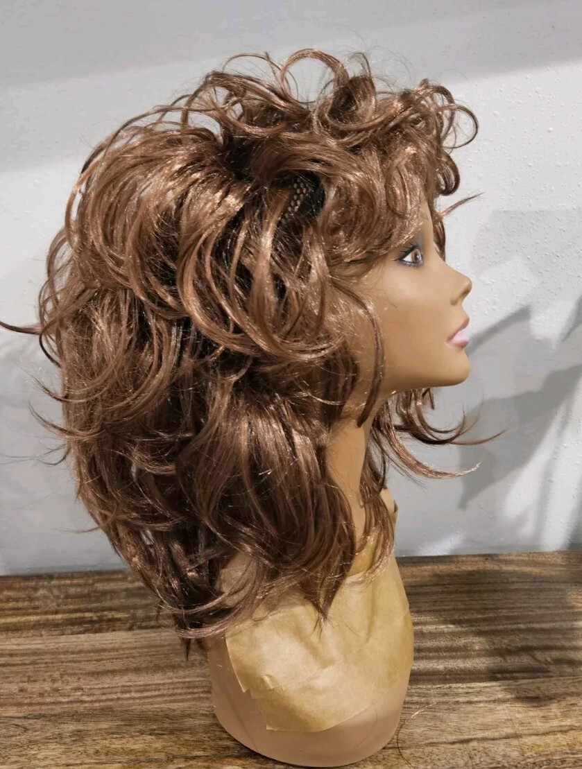 Shiny Red Brown Wig Medium Length Synthetic Hair 13″ Soft Layers