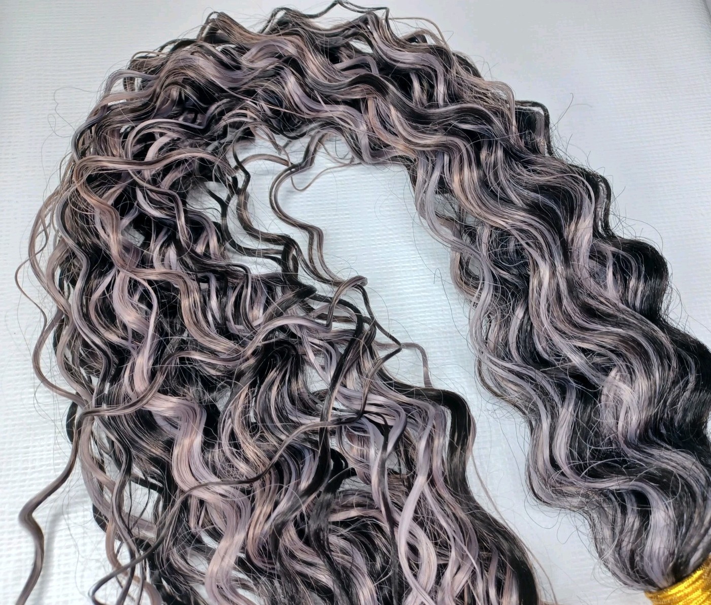 3 Bundles 34″ Hair Extensions Body Wave Black & Grey
