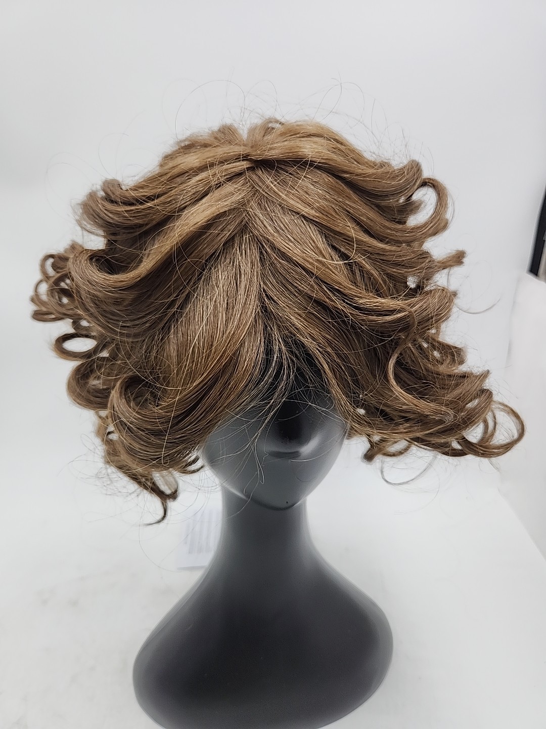 NEW Look Fabulous Wig in MC1404 Cheers 10R Lacefront