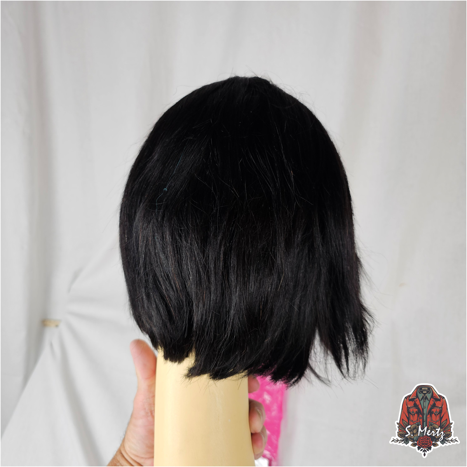 NEW Womens black short hair wig with a wig cap one size fits all