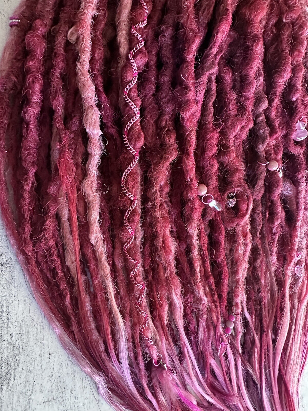 Dreadlocks DE 55 pieces – 110 ends + free elastic band decoration