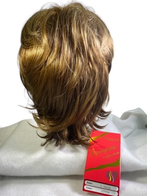 The European Collection Wig Light Brown Layered Synthetic Fibers Average Cap NEW