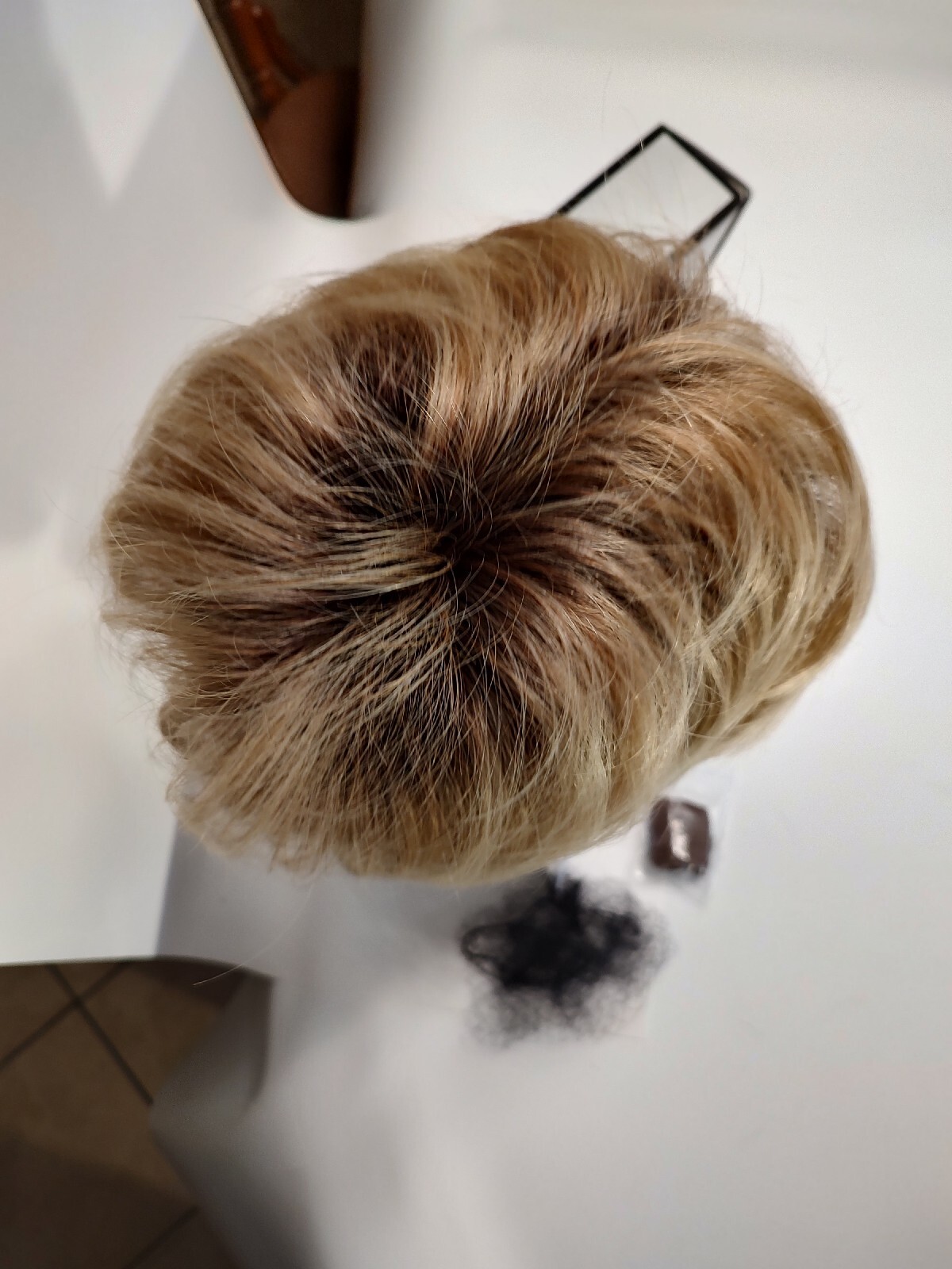 hairdo. by HAIRUWEAR Flirty Flip Wig/ Rooted Golden Wheat “NEW w/Tags”8