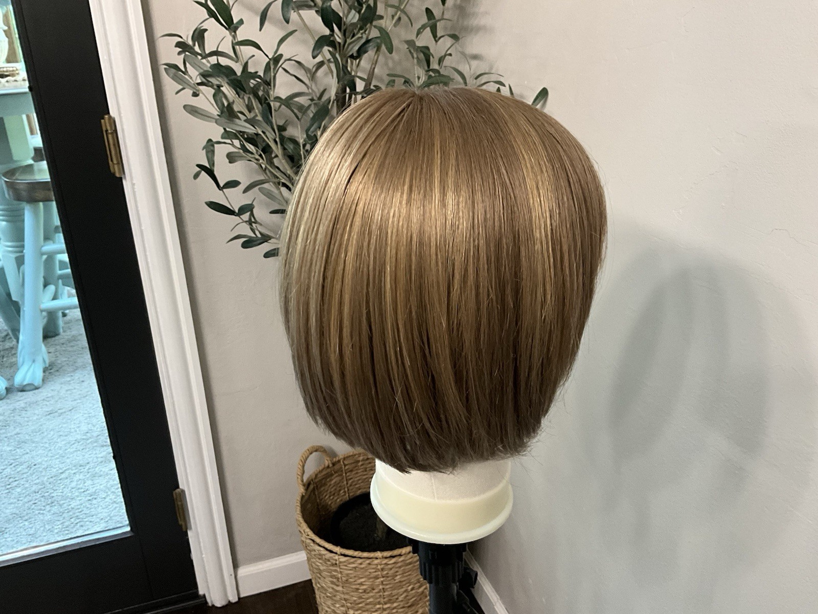 Rene of Paris Erika Amore Collection Double Monofilament Average cap synthetic