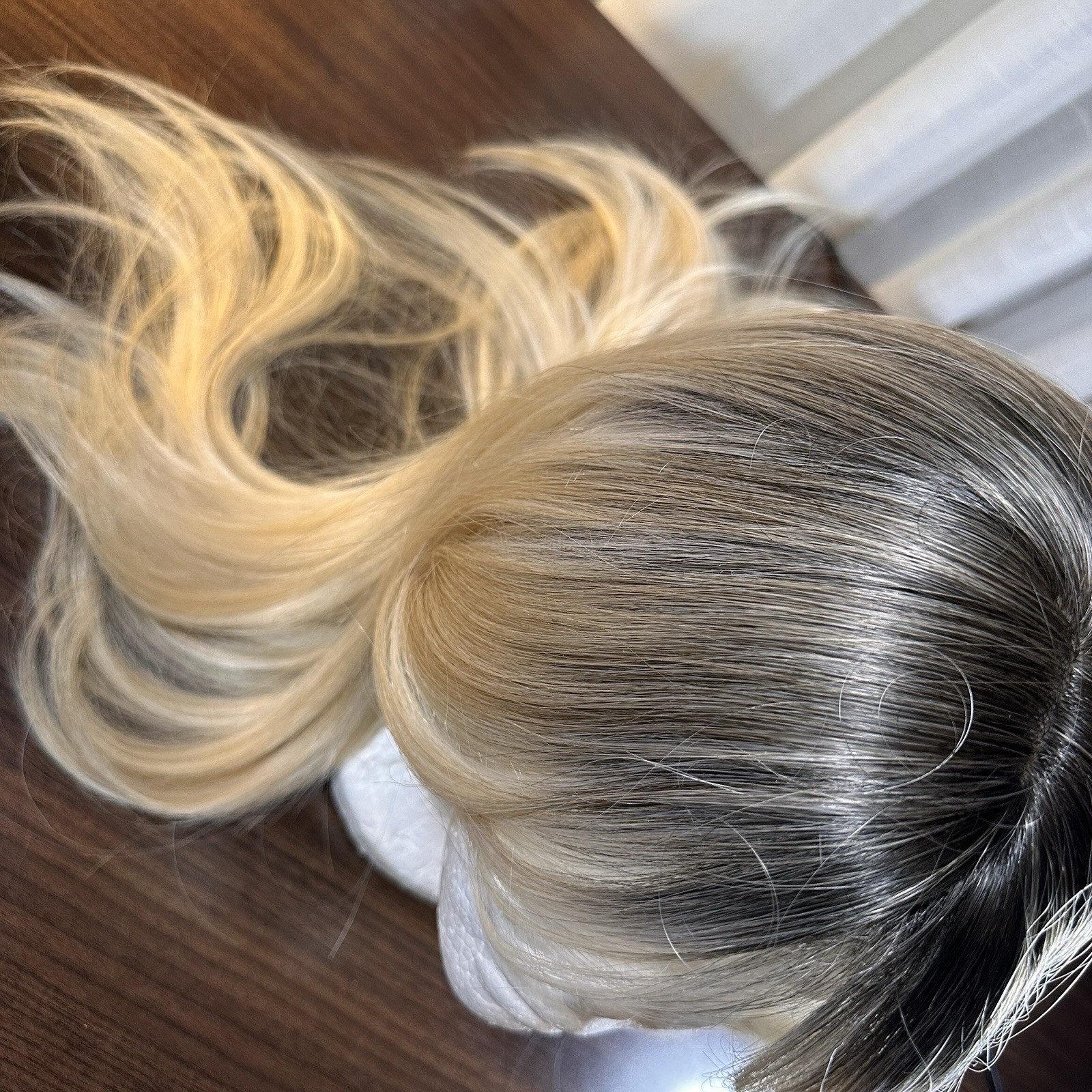 Blonde Ombre Wig Dark Roots Long Layered Synthetic Wig Natural Style