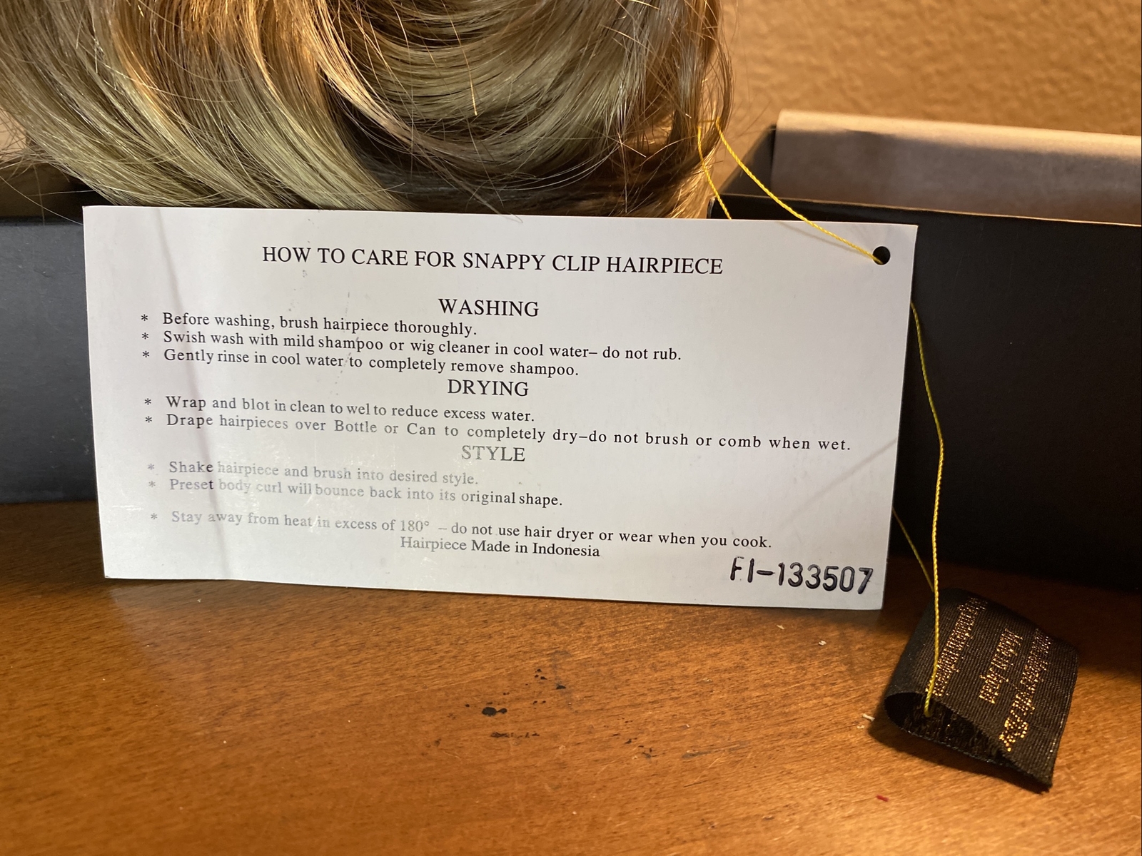 New Tony of Beverly Snappy Clip Elura Blend Hairpiece NIB Dusty 14/24
