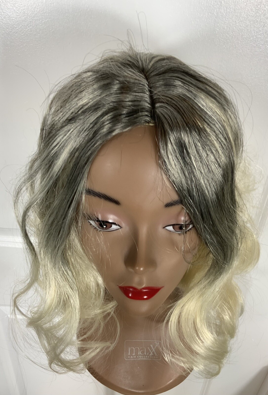 Synthetic Wig Light Blonde/Ash Gray Roots SZ Average Wavy Shoulder Length J-2