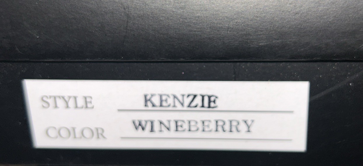 NIB Tony Of Beverly Kenzie Wineberry Short Bob wig Synthetic