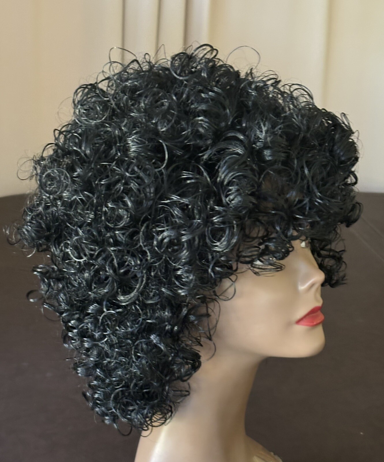 Black Synthetic Wig Mid-Length Curly Net Cap Adjustable Clean GUC 7-1