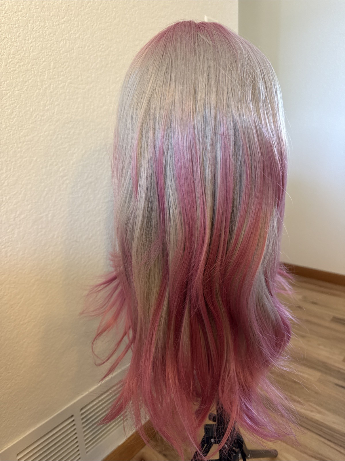 488 All Bell Wig Gray With Pink Purple Tips 24” Very Soft