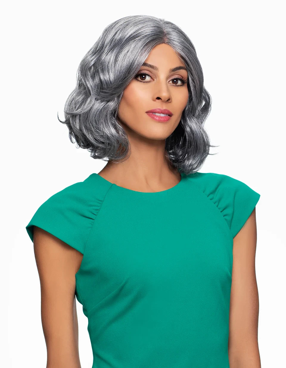 Foxy Silver LYNNE Wig, Stylish and Natural-Looking Synthetic Wig